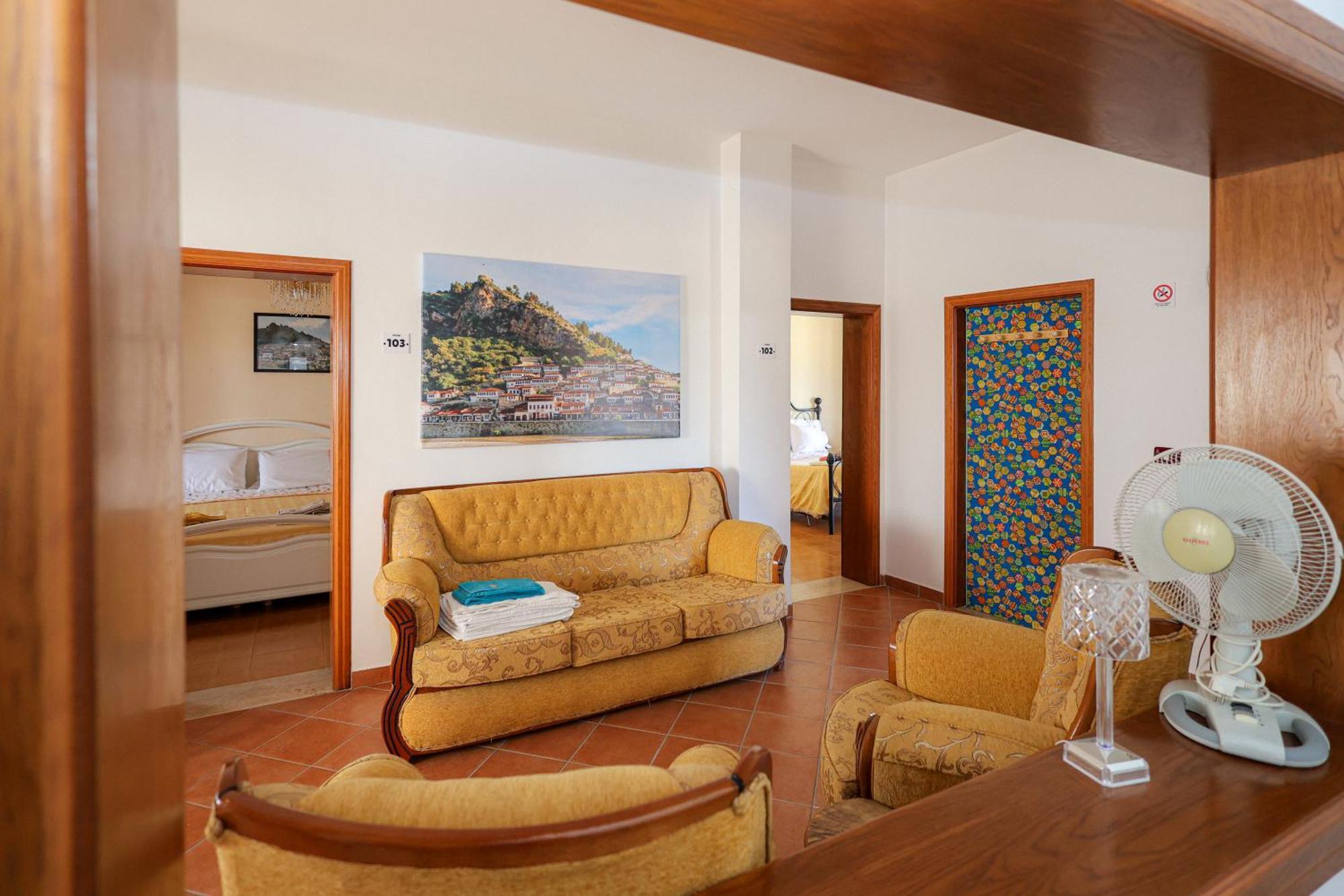 Casa La Pieve Bed & Breakfast Берат Екстериор снимка