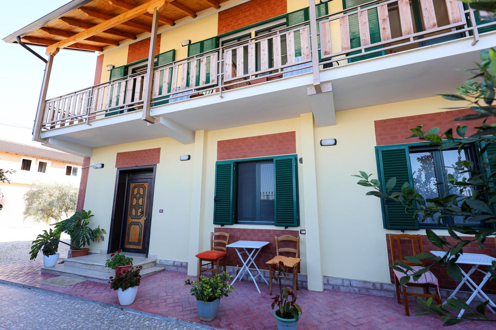 Casa La Pieve Bed & Breakfast Берат Екстериор снимка